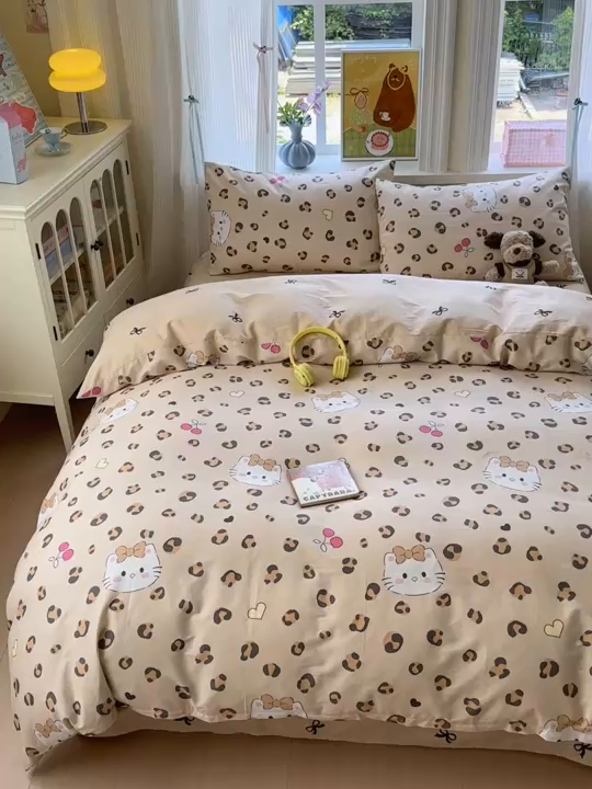 91家纺网 家纺一手货源 找家纺 觅糖家纺 2025春夏新款40支全棉纯棉斜纹13370针织四件套 时尚猫咪-咖