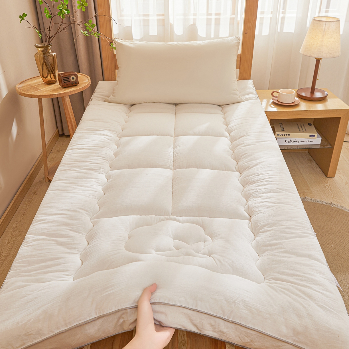 91家纺网 家纺一手货源 找家纺 西域种棉人·千百笠 2025新款A类填充100%棉新疆棉花褥子10A抗菌床垫垫被软垫家用棉花被 简语床垫-白