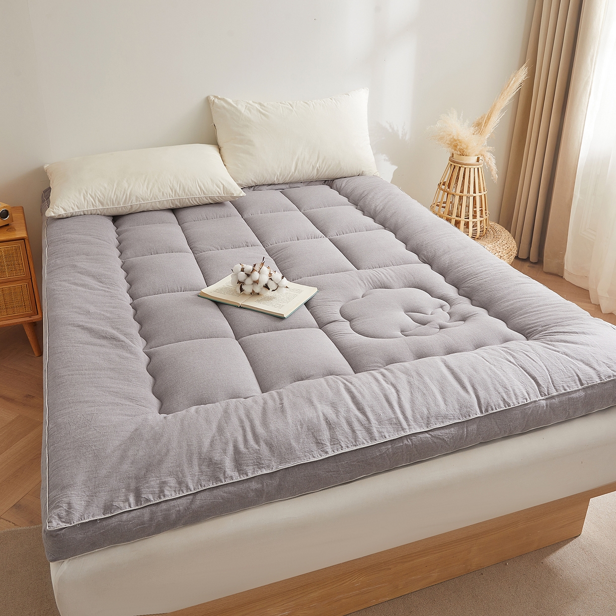 91家纺网 家纺一手货源 找家纺 西域种棉人·千百笠 2025新款A类填充100%棉新疆棉花褥子10A抗菌床垫垫被软垫家用棉花被 简语床垫-灰