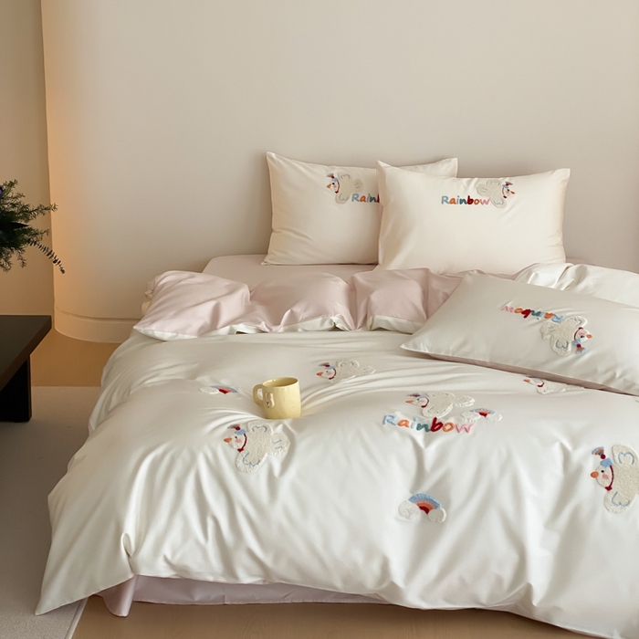 91家纺网 家纺一手货源 找家纺 云栖2025全棉刺绣纯色纯棉长绒棉四件套-乐萌系列 WIFI鸽