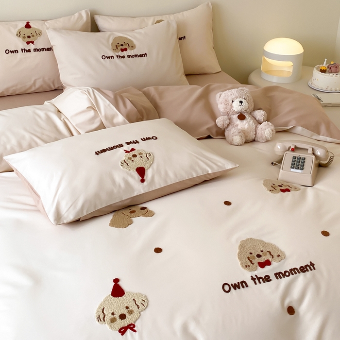 91家纺网 家纺一手货源 找家纺 云栖2025全棉刺绣纯色纯棉长绒棉四件套-乐萌系列 萌萌狗