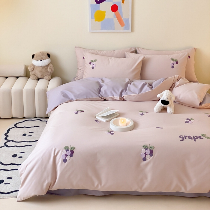 91家纺网 家纺一手货源 找家纺 云栖2025全棉刺绣纯色纯棉长绒棉四件套-乐萌系列 奶油葡萄