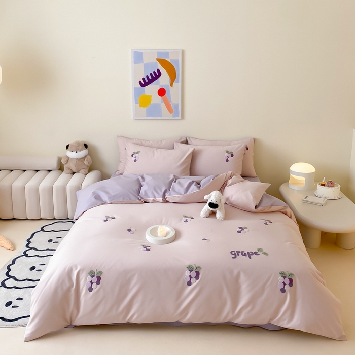 91家纺网 家纺一手货源 找家纺 云栖2025全棉刺绣纯色纯棉长绒棉四件套-乐萌系列 奶油葡萄