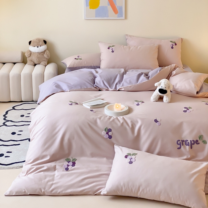91家纺网 家纺一手货源 找家纺 云栖2025全棉刺绣纯色纯棉长绒棉四件套-乐萌系列 奶油葡萄