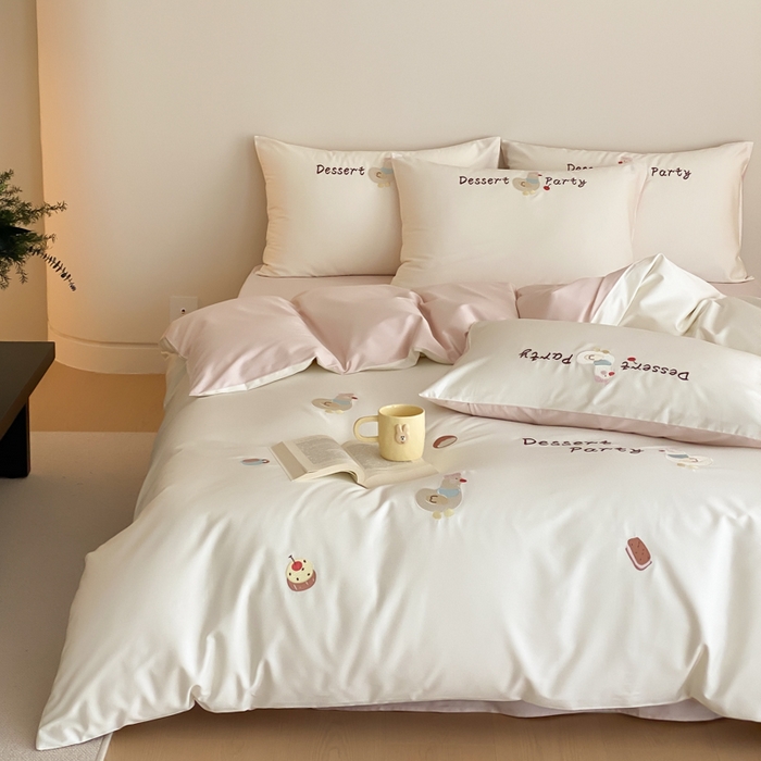 91家纺网 家纺一手货源 找家纺 云栖2025全棉刺绣纯色纯棉长绒棉四件套-乐萌系列 奶油小鸡