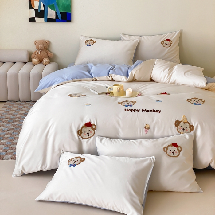 91家纺网 家纺一手货源 找家纺 云栖2025全棉刺绣纯色纯棉长绒棉四件套-乐萌系列 嘻嘻猴
