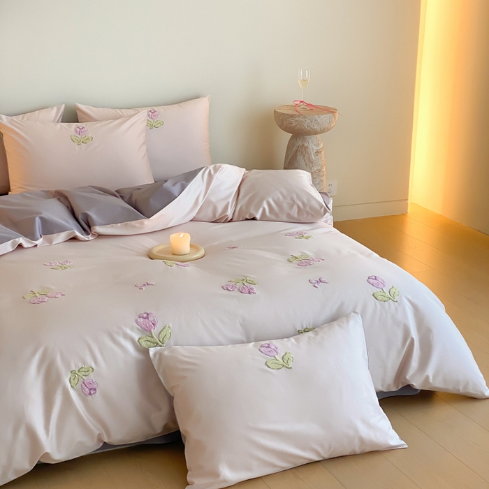 91家纺网 家纺一手货源 找家纺 云栖2025全棉刺绣纯色纯棉长绒棉四件套-乐萌系列 紫色郁金香