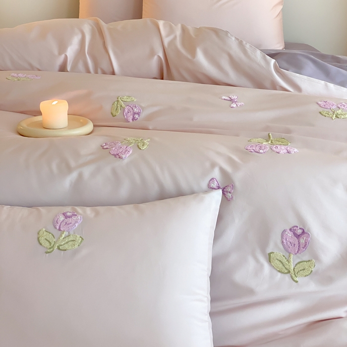 91家纺网 家纺一手货源 找家纺 云栖2025全棉刺绣纯色纯棉长绒棉四件套-乐萌系列 紫色郁金香