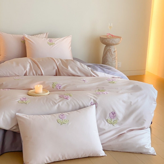 91家纺网 家纺一手货源 找家纺 云栖2025全棉刺绣纯色纯棉长绒棉四件套-乐萌系列 紫色郁金香