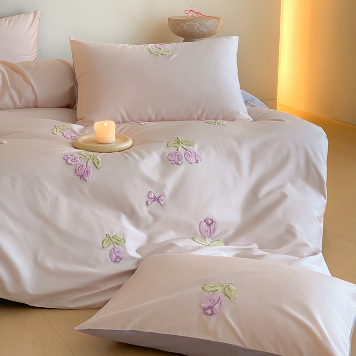 91家纺网 家纺一手货源 找家纺 云栖2025全棉刺绣纯色纯棉长绒棉四件套-乐萌系列 紫色郁金香