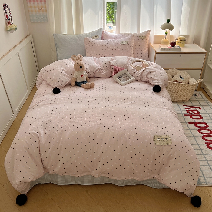 91家纺网 家纺一手货源 找家纺 （总）桃心家居 2025新款A类ins云柔水洗棉织标混搭蝴蝶结毛球少女奶呼呼仙气四件套系列