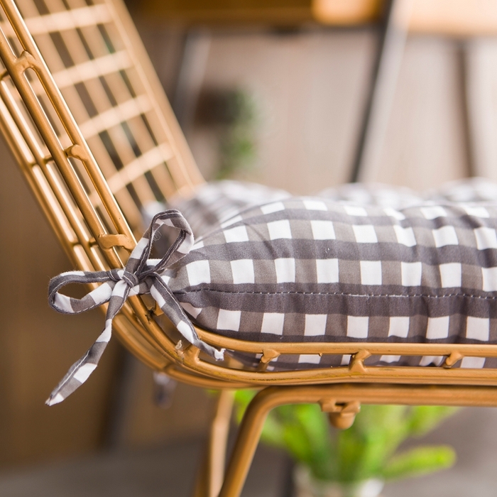 91家纺网 家纺一手货源 找家纺 （总）闲鱼家纺2025新款特价清仓坐垫 赠品 颜色随机