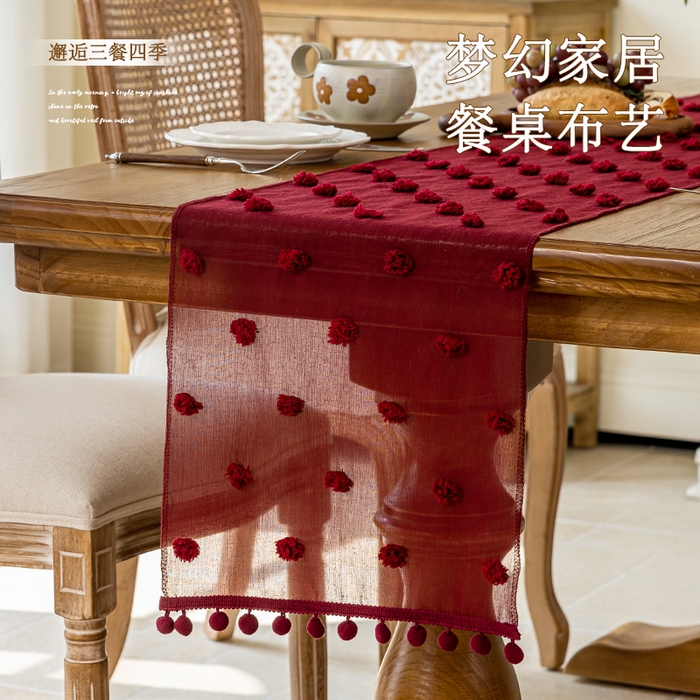 91家纺网 家纺一手货源 找家纺 大梧2025新款球球纱桌旗 球球纱-红