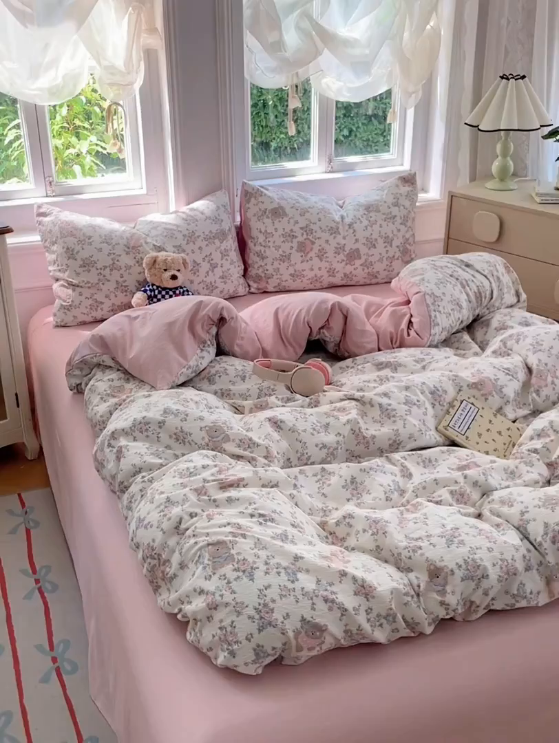 91家纺网 家纺一手货源 找家纺 梦卓家纺 2025新款超柔云感双层纱四件套 花间小熊