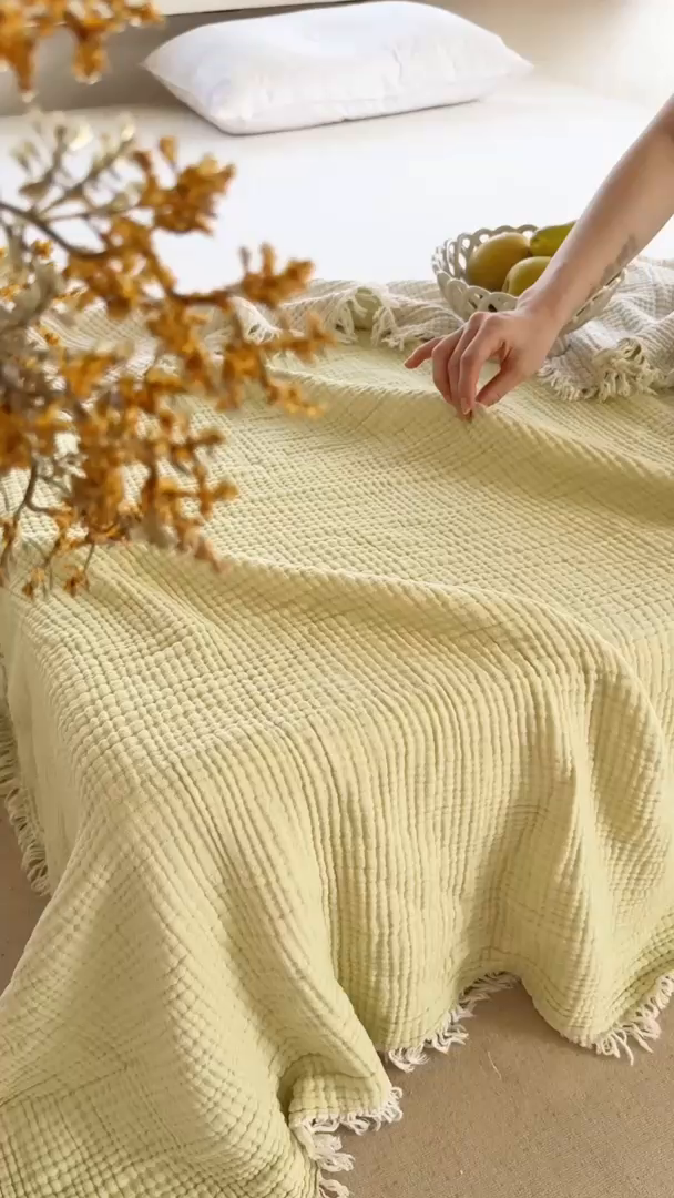 91家纺网 家纺一手货源 找家纺 佰亿莱2026新款全棉四层纱流苏毯纯棉夏被盖毯空调毯 浅绿色