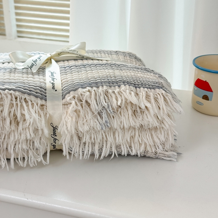 91家纺网 家纺一手货源 找家纺 佰亿莱2026新款全棉四层纱流苏毯纯棉夏被盖毯空调毯 条纹蓝