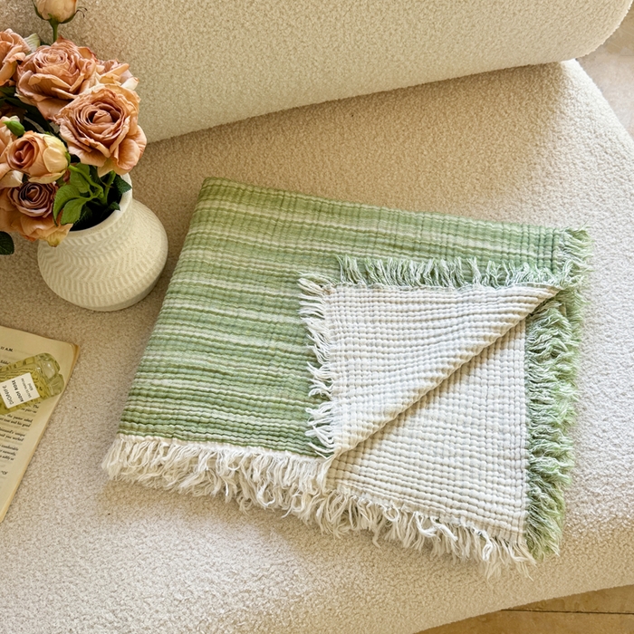 91家纺网 家纺一手货源 找家纺 佰亿莱2026新款全棉四层纱流苏毯纯棉夏被盖毯空调毯 条纹绿