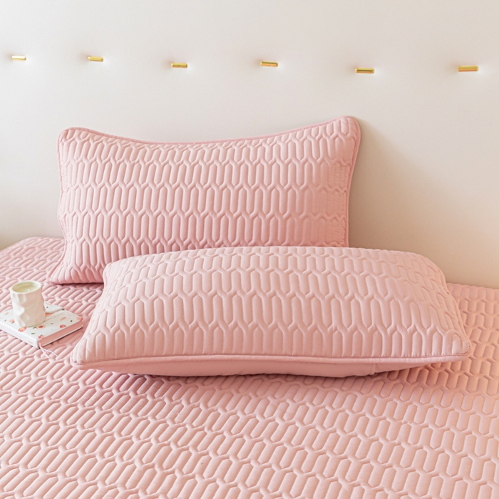 卡伦家纺 2025新款四季款夹棉绗绣纯色枕套枕芯 几何粉