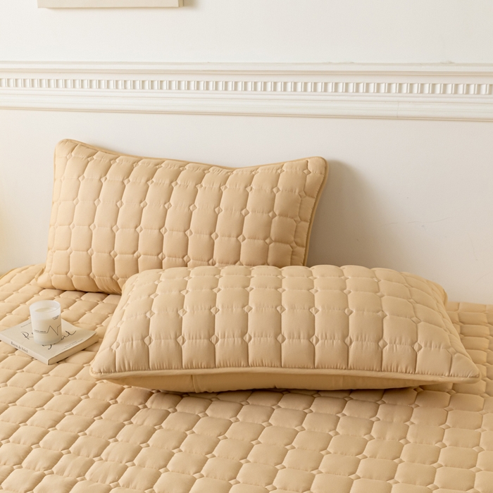 卡伦家纺 2025新款四季款夹棉绗绣纯色枕套枕芯 方形驼