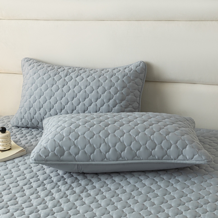 卡伦家纺 2025新款四季款夹棉绗绣纯色枕套枕芯 梅花灰