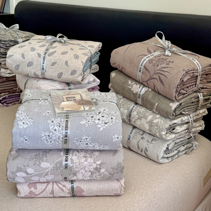 91家纺网 家纺一手货源 找家纺 金梦拉家纺 2025秋冬爆款新品高克重加厚原麻亚麻皱皱纱印花四件套 组合图仅做展示