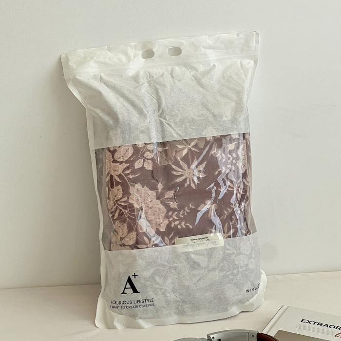 91家纺网 家纺一手货源 找家纺 金梦拉家纺 2025秋冬爆款新品高克重加厚原麻亚麻皱皱纱印花四件套 枫林晚