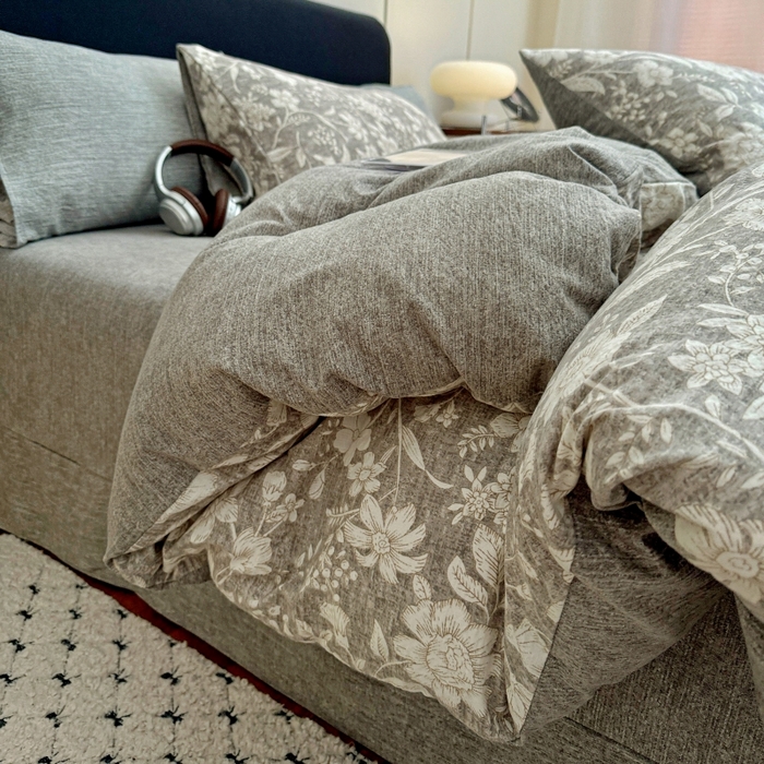 91家纺网 家纺一手货源 找家纺 金梦拉家纺 2025秋冬爆款新品高克重加厚原麻亚麻皱皱纱印花四件套 古茗