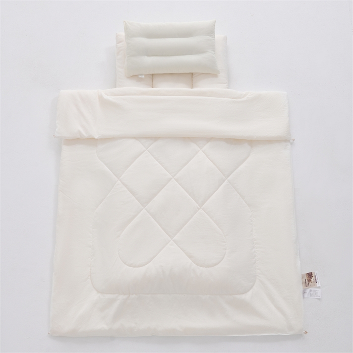 91家纺网 家纺一手货源 找家纺 （总）嗨皮宝贝 2025新款儿童幼儿园套件内胆水洗棉大豆被芯系列被子三件套垫芯垫被