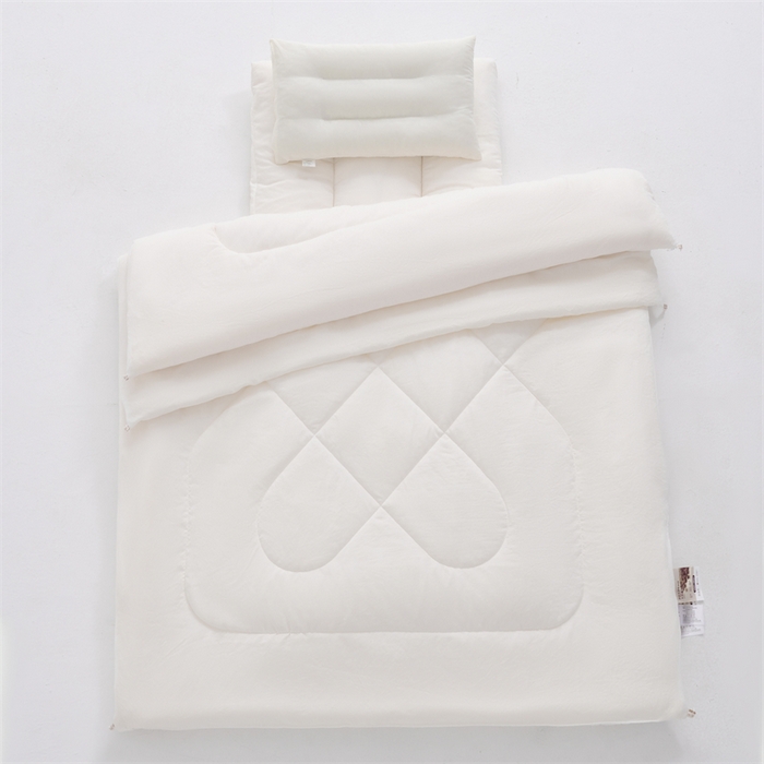 91家纺网 家纺一手货源 找家纺 （总）嗨皮宝贝 2025新款儿童幼儿园套件内胆水洗棉大豆被芯系列被子三件套垫芯垫被