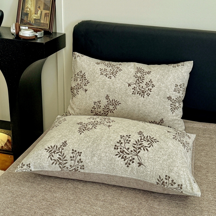 91家纺网 家纺一手货源 找家纺 金梦拉家纺 2025秋冬爆款新品高克重加厚原麻亚麻皱皱纱印花四件套 曼咖