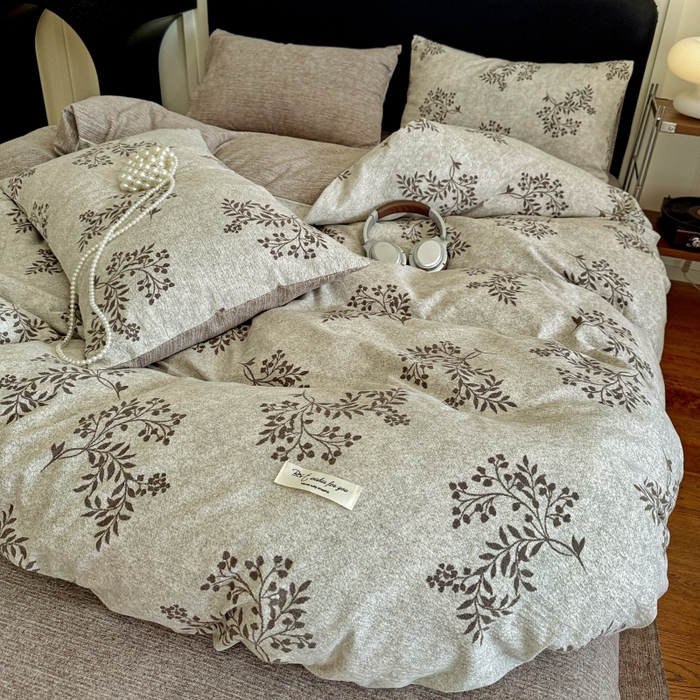 91家纺网 家纺一手货源 找家纺 金梦拉家纺 2025秋冬爆款新品高克重加厚原麻亚麻皱皱纱印花四件套 曼咖