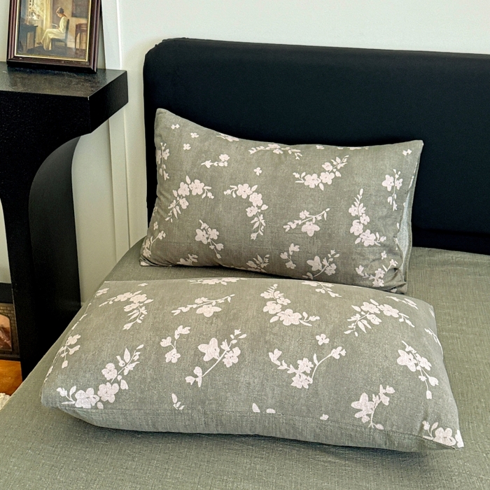 91家纺网 家纺一手货源 找家纺 金梦拉家纺 2025秋冬爆款新品高克重加厚原麻亚麻皱皱纱印花四件套 秘境绿