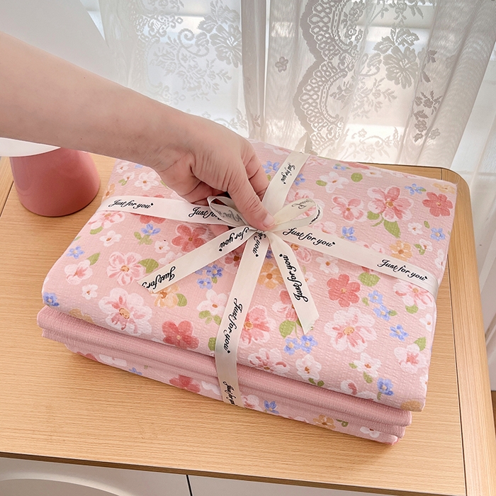 91家纺网 家纺一手货源 找家纺 梦卓家纺 2025新款超柔云感双层纱四件套 桃之夭夭