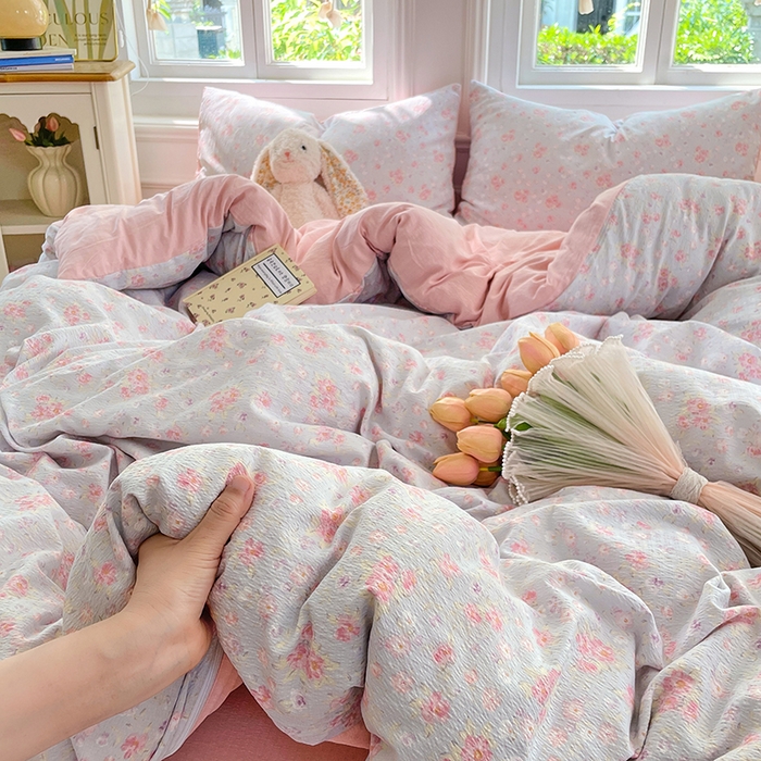 91家纺网 家纺一手货源 找家纺 梦卓家纺 2025新款超柔云感双层纱四件套 蓝聆风语