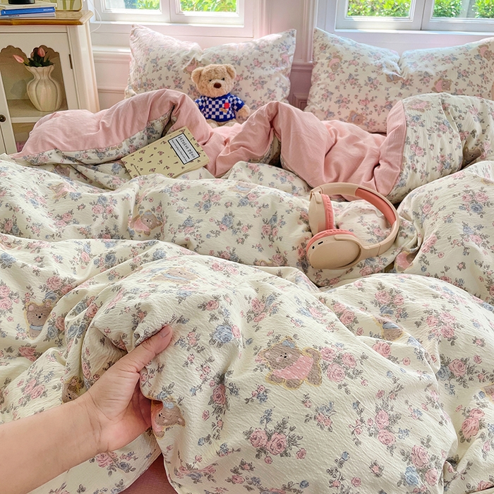 91家纺网 家纺一手货源 找家纺 梦卓家纺 2025新款超柔云感双层纱四件套 花间小熊