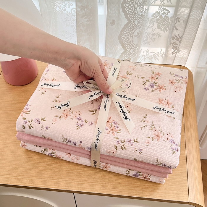 91家纺网 家纺一手货源 找家纺 梦卓家纺 2025新款超柔云感双层纱四件套 风信铃