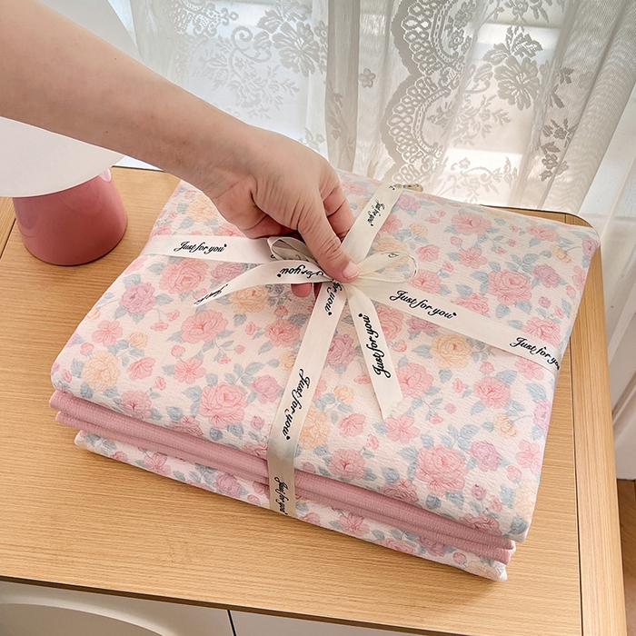 91家纺网 家纺一手货源 找家纺 梦卓家纺 2025新款超柔云感双层纱四件套 半夏花语