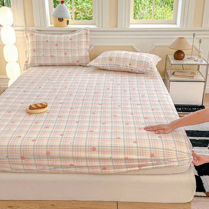 91家纺网 家纺一手货源 找家纺 帛织澜家纺 2025新款喷气12868系列纯棉印花单床笠 草莓派