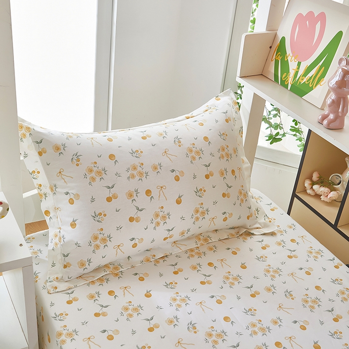 91家纺网 家纺一手货源 找家纺 安逸家纺 2024新款全棉学生三件套纯棉学生宿舍三件套 蕾拉果园