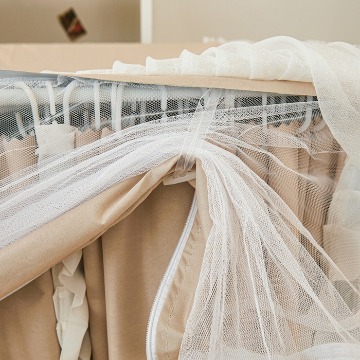 91家纺网 家纺一手货源 找家纺 夏彩 2025新款植绒布蕾丝绣花强遮光铁艺支架学生蚊帐-88625 88625-茶杏色