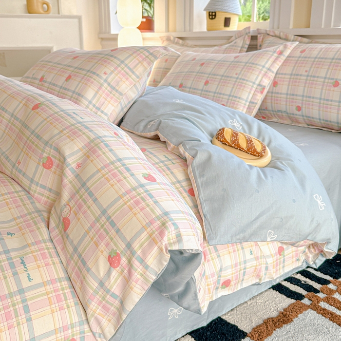 91家纺网 家纺一手货源 找家纺 帛织澜 12868全棉喷气印花四件套 草莓派