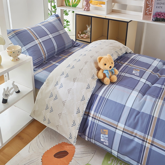 91家纺网 家纺一手货源 找家纺 安逸家纺 2024新款全棉学生三件套纯棉学生宿舍三件套 风华正茂