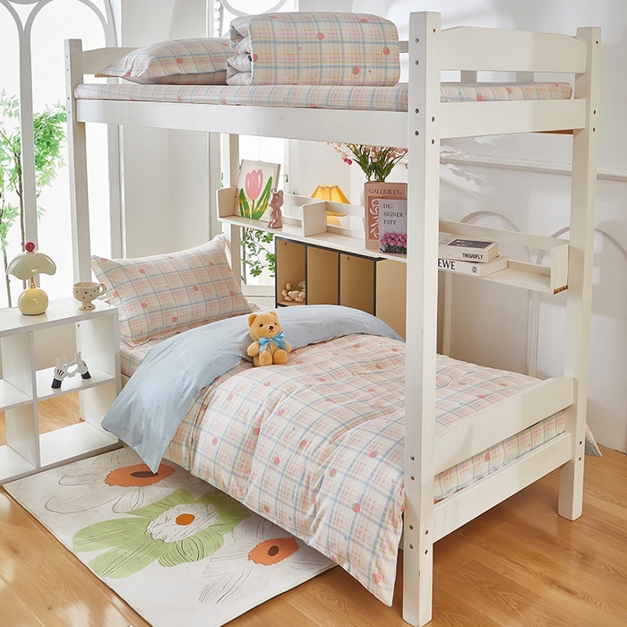 91家纺网 家纺一手货源 找家纺 安逸家纺 2024新款全棉学生三件套纯棉学生宿舍三件套 草莓派