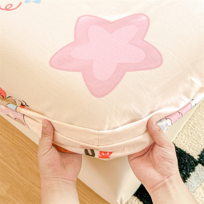 91家纺网 家纺一手货源 找家纺 帛织澜家纺 2025新款喷气12868系列纯棉印花单床笠 星星兔