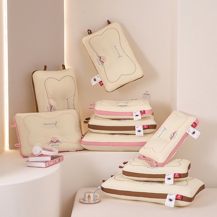 91家纺网 家纺一手货源 找家纺 大熊枕芯 2025新款亲子款好运连连幼儿园儿童学生成人低枕头枕芯单枕芯 组合图仅供展示 30x50cm单枕/只