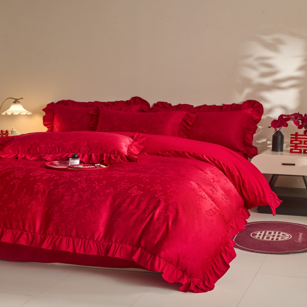 91家纺网 家纺一手货源 找家纺 （总）千希家纺 2025新款亲肤舒适亮丝提花婚庆系列四件套