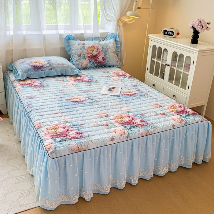 91家纺网 家纺一手货源 找家纺 家之硕家纺 2025春夏新款鹿锦棉蕾丝花边夹棉四件套 国色天香