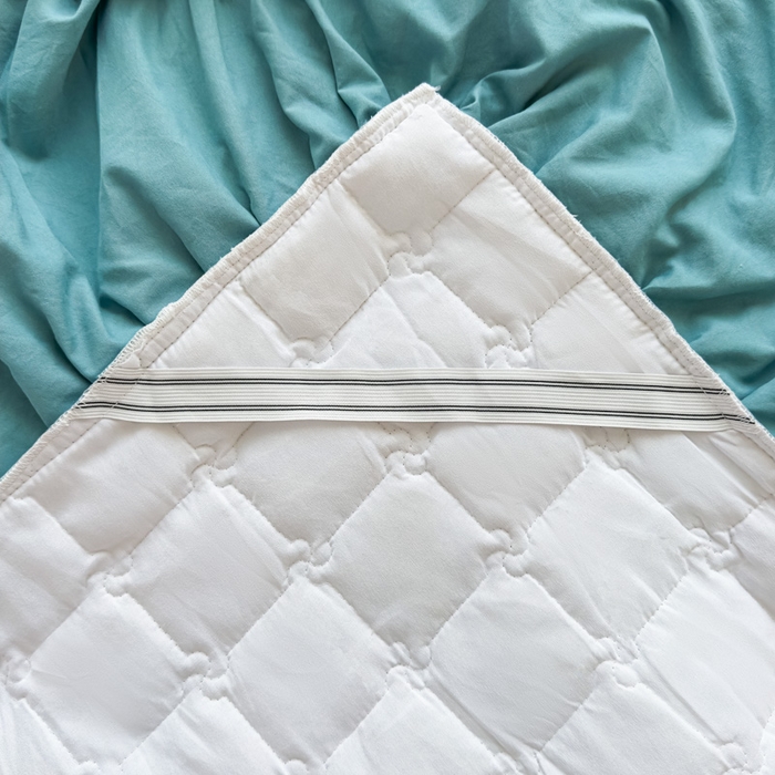 91家纺网 家纺一手货源 找家纺 家之硕家纺 2025春夏新款鹿锦棉蕾丝花边夹棉四件套 叶间芳华