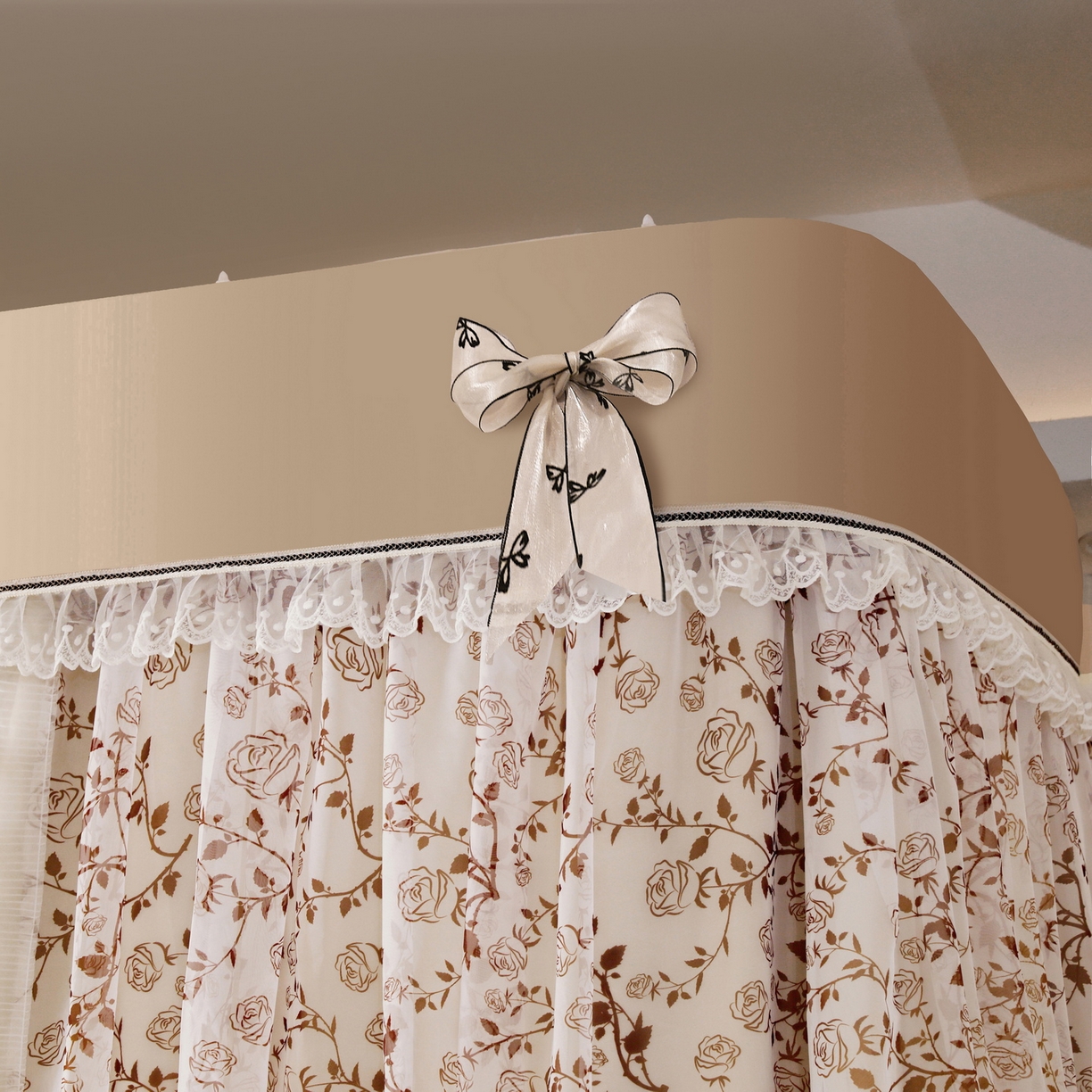 91家纺网 家纺一手货源 找家纺 夏彩 2025新款学生新款雪纺蕾丝强遮光可升降U型轨道蚊帐 甜心玫瑰