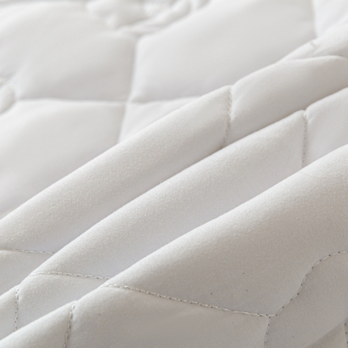 91家纺网 家纺一手货源 找家纺 老帅的工厂店2025新款A类水洗棉珩绣棉花床褥净白色